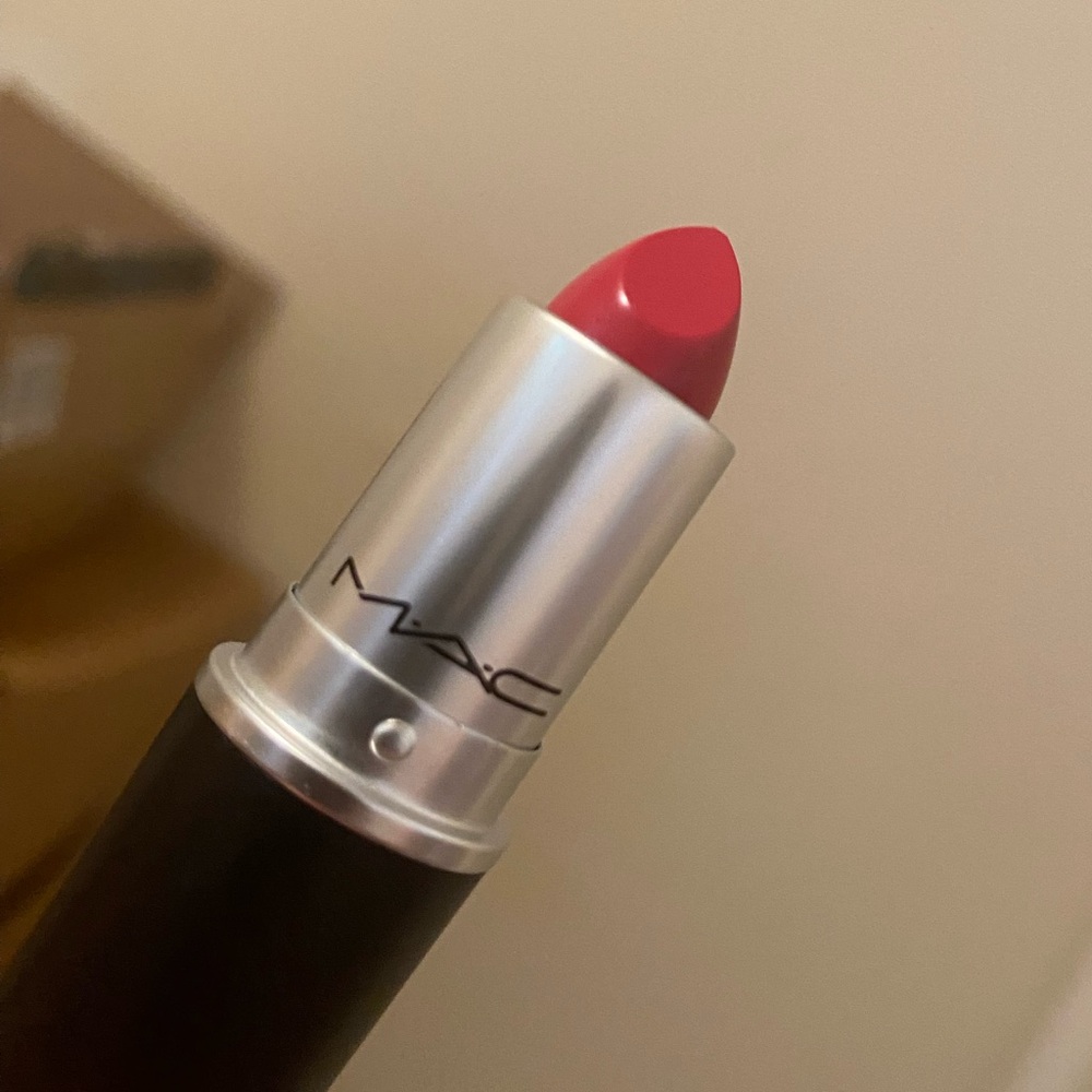 MAC 🎀 Best Seller Amplified lipstick “So You” Full size NIB - Picture 7 of 9